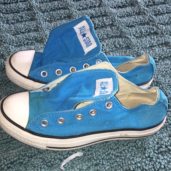 Blue converse - Picture 2 of 4